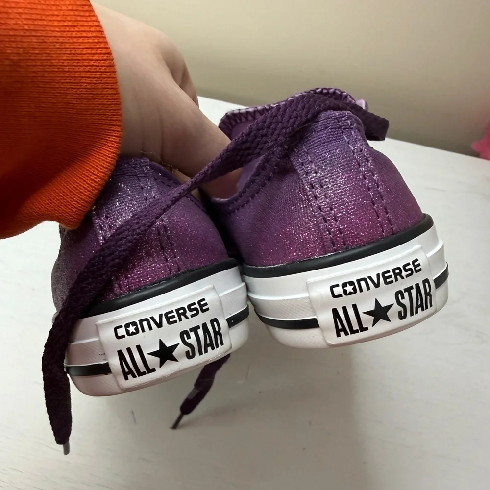 CONVERSE Chuck Taylor All Star Purple Glitter Sparkle Low Top Sz 1 Girls